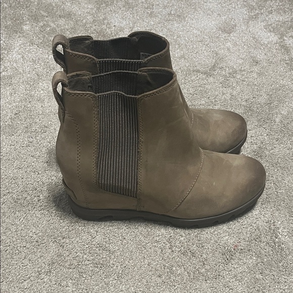 Sorel Tan Ankle Booties - Picture 1 of 4
